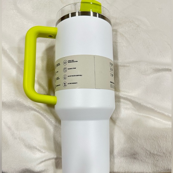 40OZ Yellow and White NWT Stanley - Picture 2 of 4